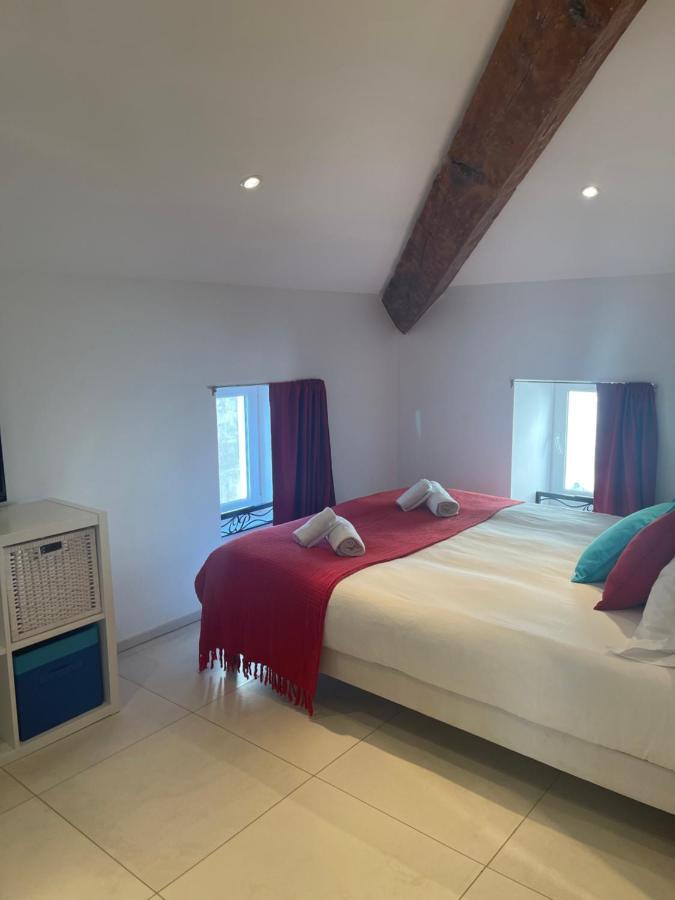 Grand Appartement Style Loft Bord De Mer 프로프리아노 외부 사진