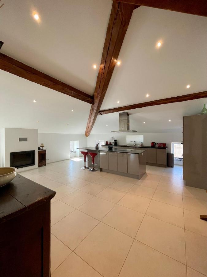Grand Appartement Style Loft Bord De Mer 프로프리아노 외부 사진